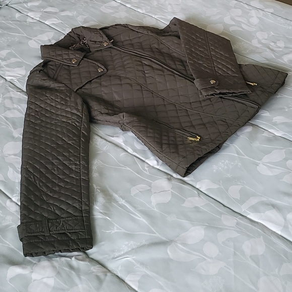 WeatherProof Jacket 🧥 - Picture 3 of 8